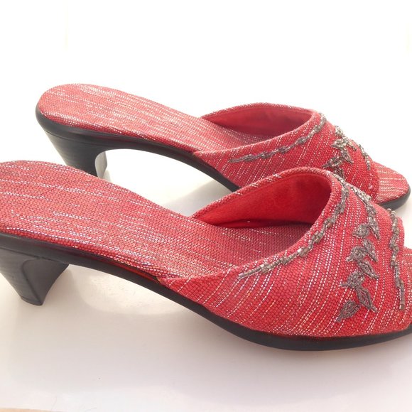 Red and silver metallic fabric beaded mid heel mules size 7.5 - Picture 6 of 10